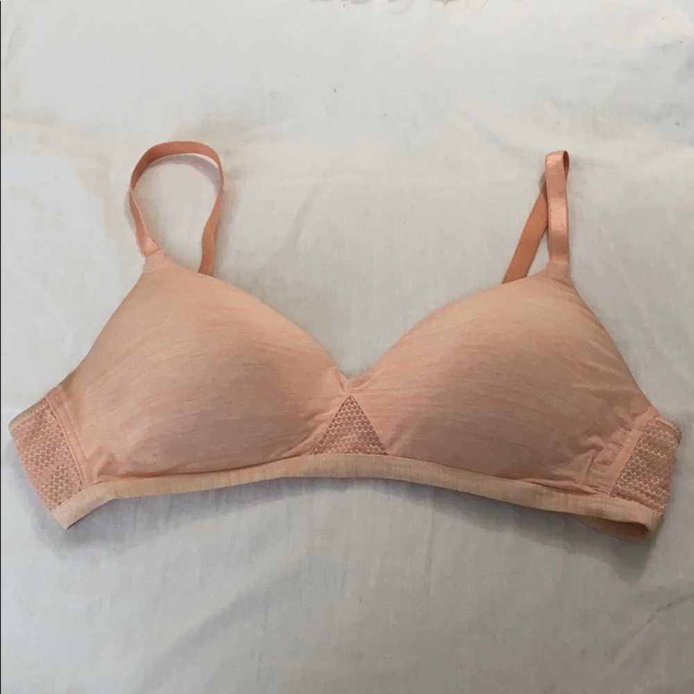Hanes wireless medium bra